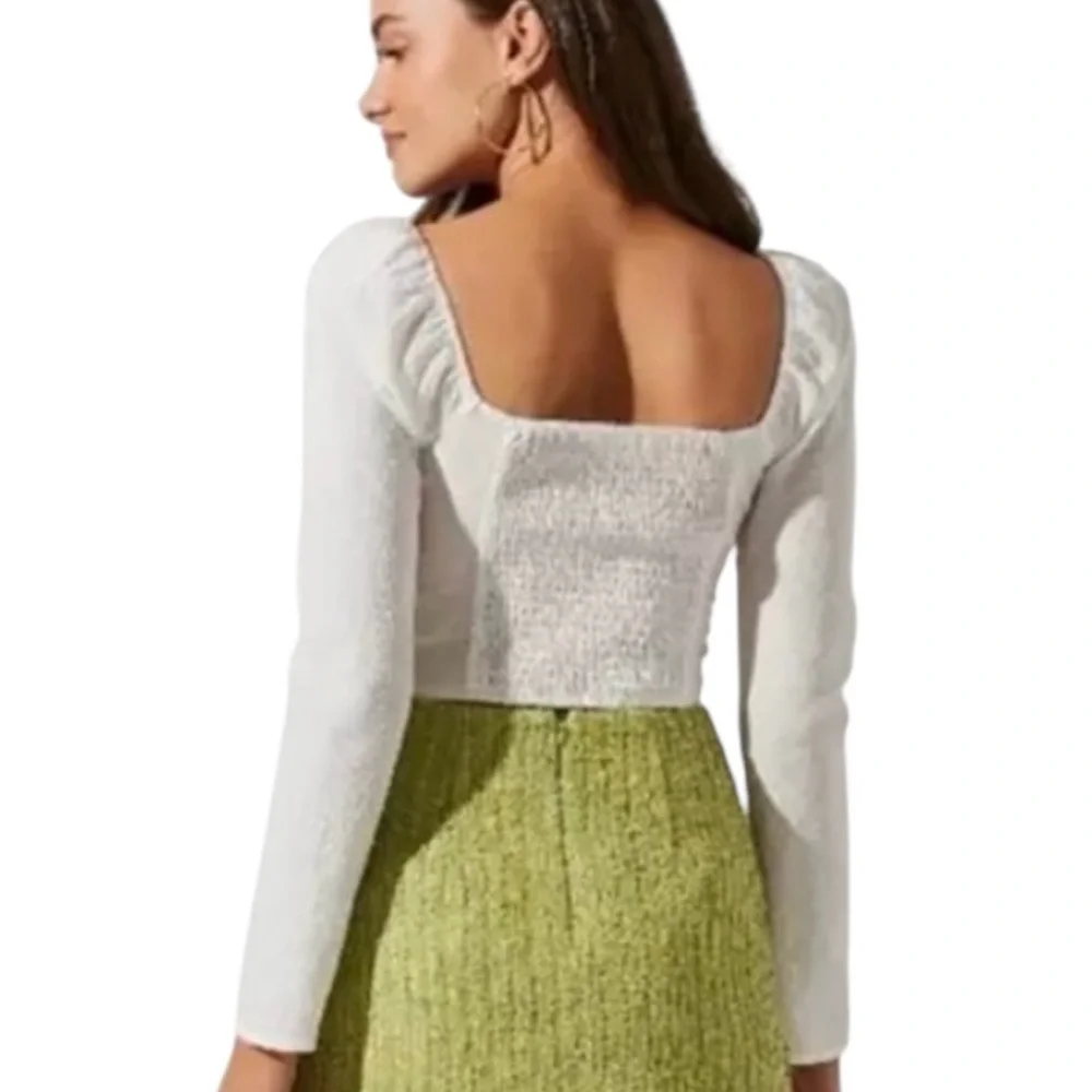 ASTR The Label Puff Lantern Long Sleeve Crop Blouse Top, Color White Size Medium